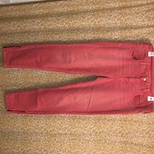 Pink American Eagle super stretch begging